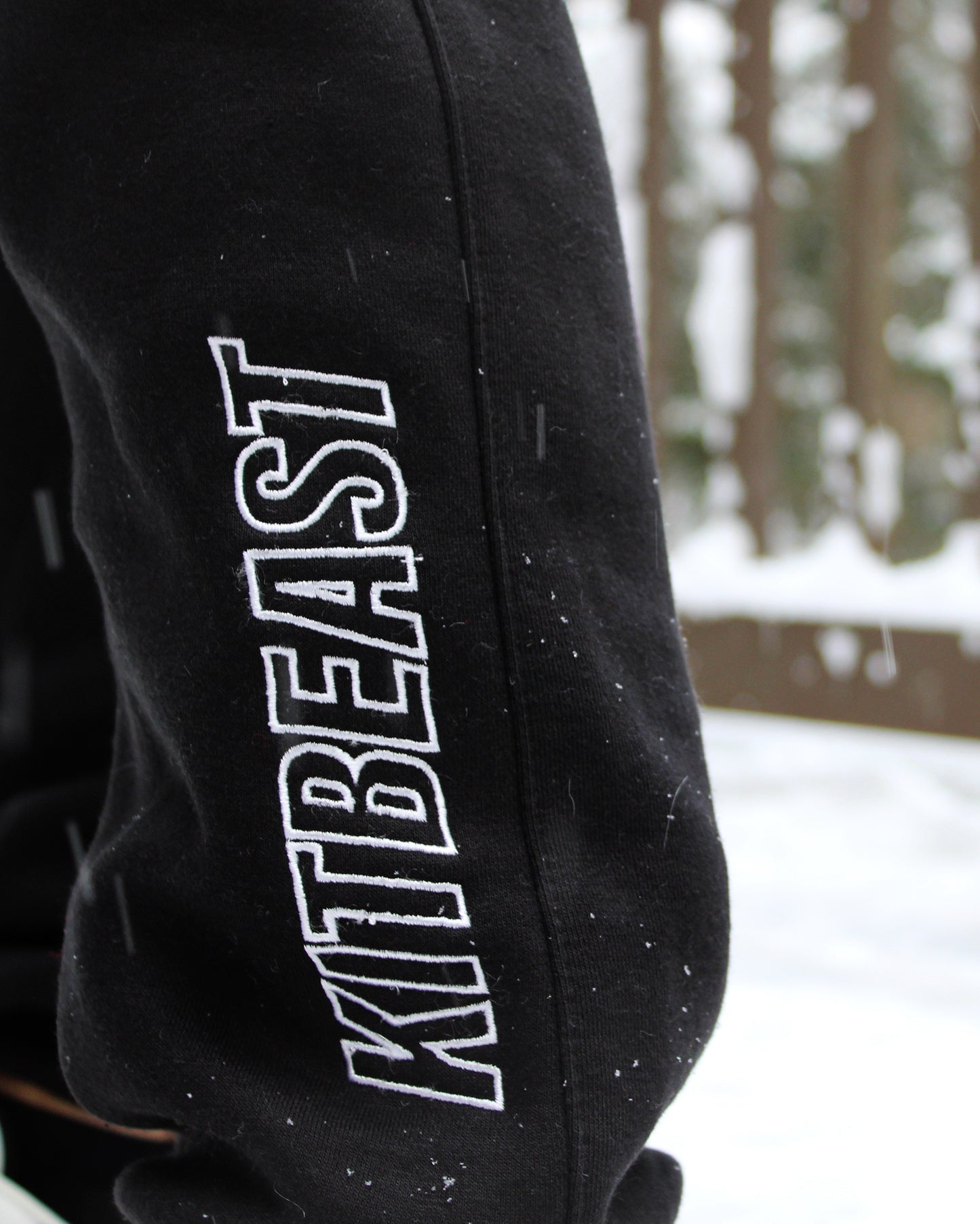 PRJ 01 - KITBEAST BLACK JOGGER SWEATS