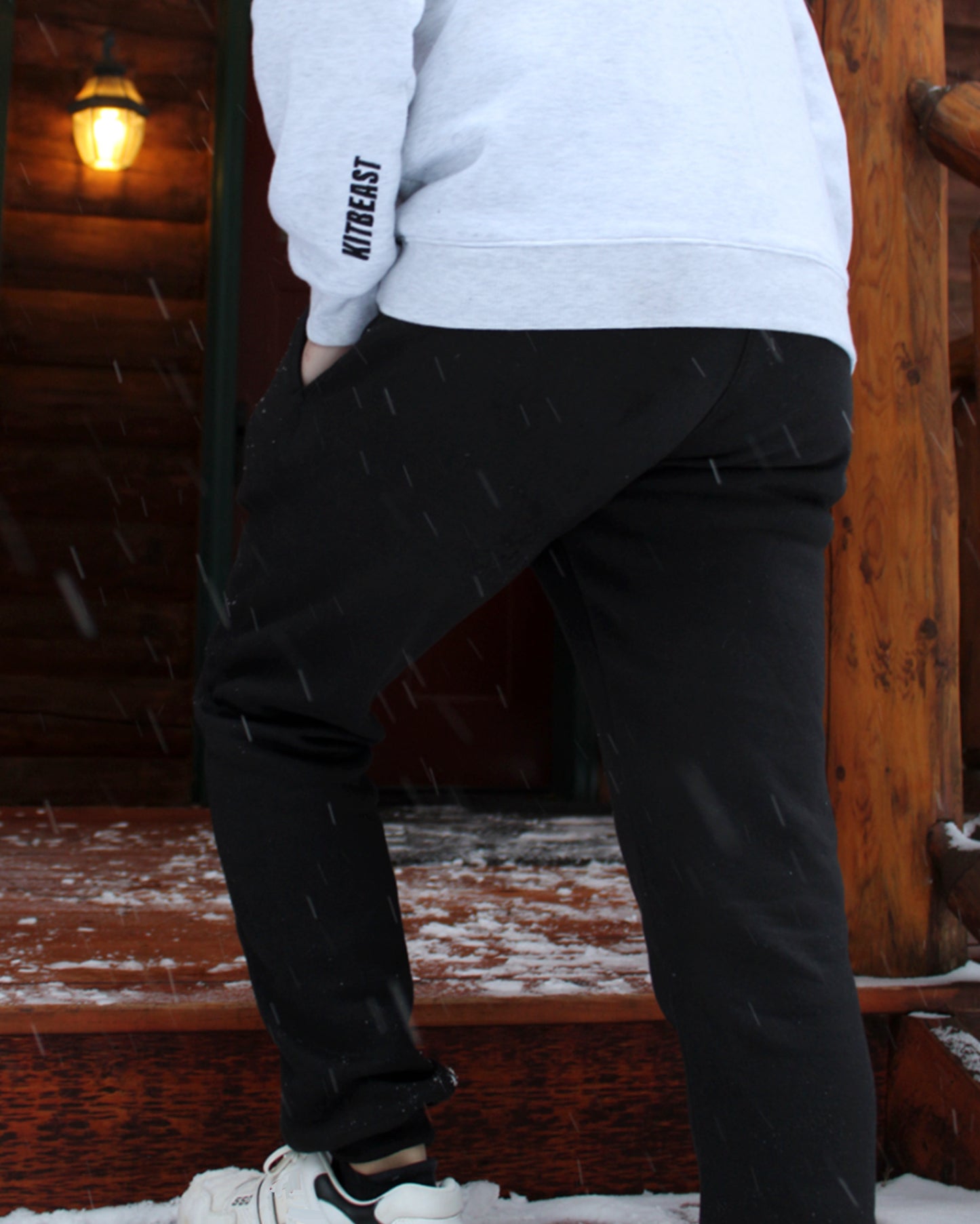 PRJ 01 - KITBEAST BLACK JOGGER SWEATS